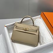 Hermes Mini Kelly 19 In Beige - 5