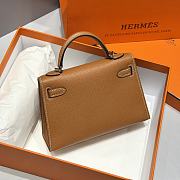 Hermes Mini Kelly 19 In Brown - 3