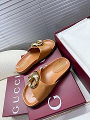 Gucci Women's Marina Chain Slide Sandal In Brown - 3