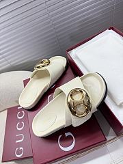 Gucci Women's Marina Chain Slide Sandal In White - 4