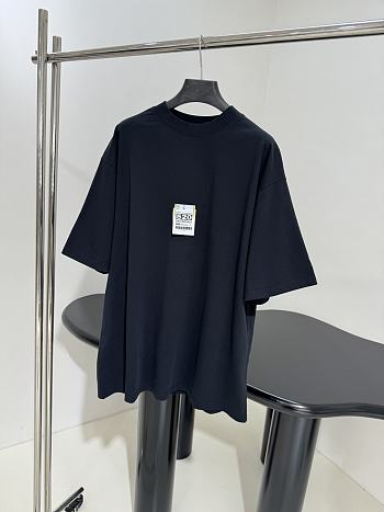 Balenciaga T-Shirt 02