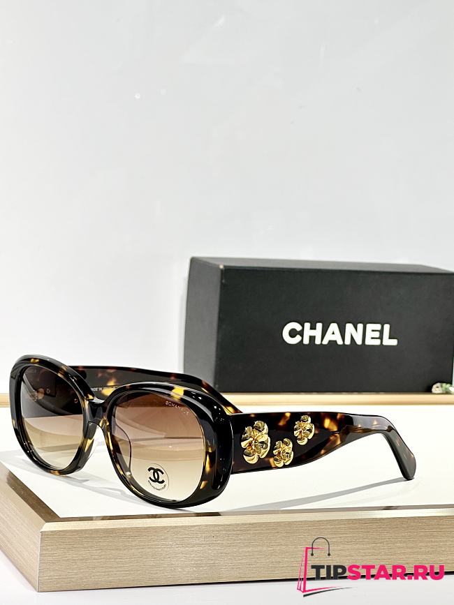 Chanel Sunglasses Flower Charm - 1