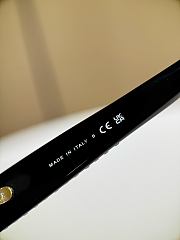 Chanel Sunglasses detail 01 - 3