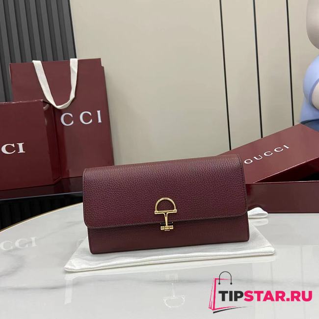 Gucci Softbit continental wallet grainy leather in burgundy - 1