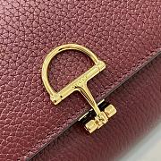 Gucci Softbit continental wallet grainy leather in burgundy - 2