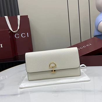 Gucci Softbit continental wallet grainy leather in white