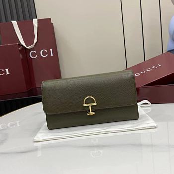 Gucci Softbit continental wallet grainy leather in green