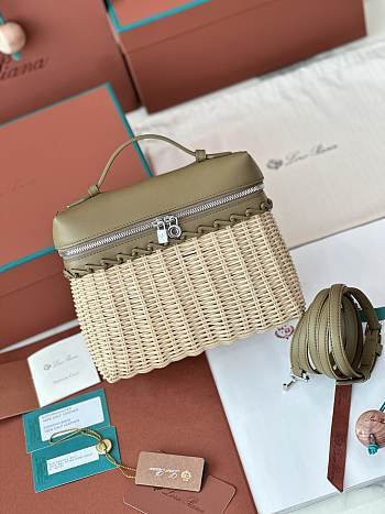 Loro Piana Extra Pocket L19 North-South wicker green