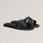 Hermes Oran Sandals In Black Color - 5