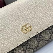 Gucci GG Marmont bi-colour continental wallet in white - 2