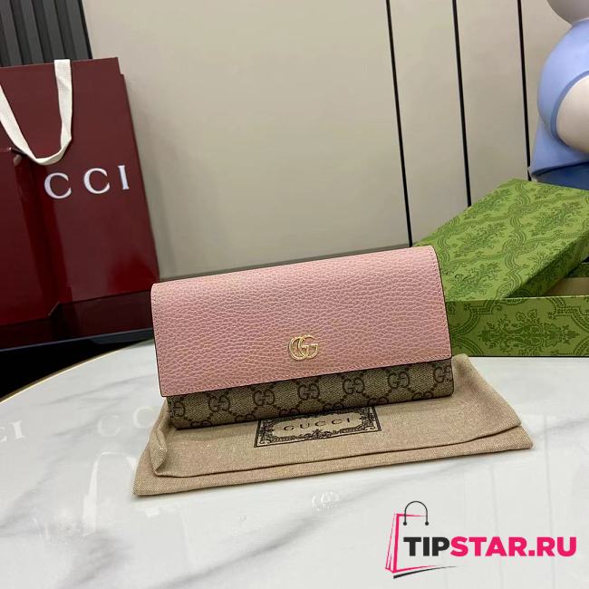 Gucci GG Marmont bi-colour continental wallet in pink - 1
