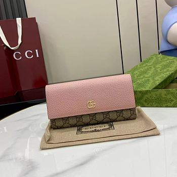Gucci GG Marmont bi-colour continental wallet in pink