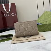 Gucci GG Emblem Medium Wallet In Gray - 4