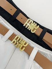 Miumiu style rolled-up shorts - 6
