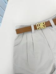 Miumiu style rolled-up shorts - 4