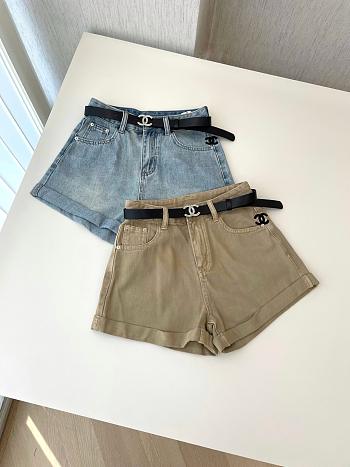 Chanel versatile fashion shorts