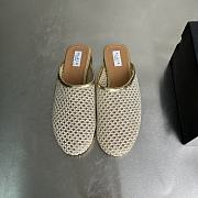 Alaia Flat-soled half-slippers in gold - 2