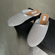 Alaia Flat-soled half-slippers in gray - 2
