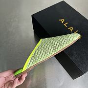 Alaia Flat-soled half-slippers in green - 4