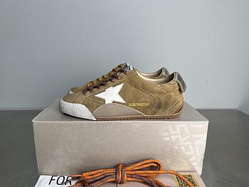 Golden Goose True-Star Suede Low-Top Trainers 05