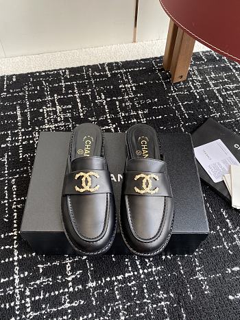 Chanel Moccasins wrinkled calfskin in black