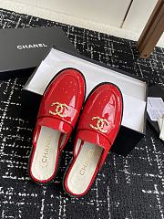 Chanel Moccasins Shiny wrinkled calfskin in red - 5