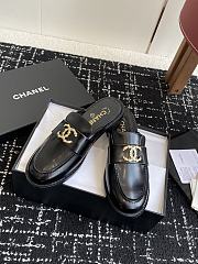 Chanel Moccasins Shiny wrinkled calfskin in black - 4