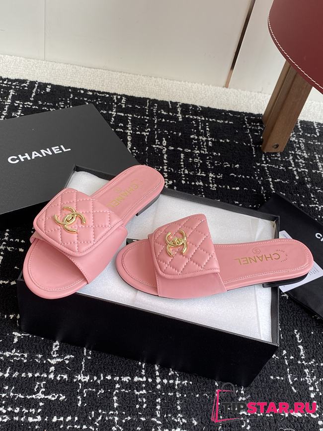 Chanel Pink CC logo Turnlock Mules Slides Sandals - 1
