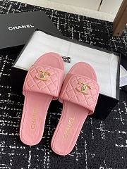 Chanel Pink CC logo Turnlock Mules Slides Sandals - 6