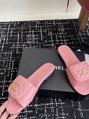 Chanel Pink CC logo Turnlock Mules Slides Sandals - 4