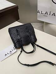Alaia mina 20 bag in vienne wave calfskin in black - 5