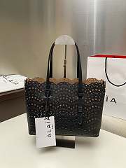 Alaia mina 25 bag in vienne wave calfskin in black - 1