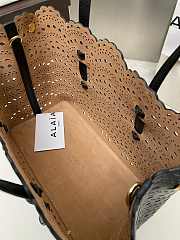Alaia mina 25 bag in vienne wave calfskin in black - 2