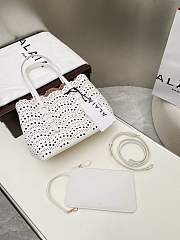 Alaia mina 25 bag in vienne wave calfskin in white - 5