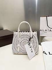 Alaia mina 20 bag in vienne wave calfskin in white - 1