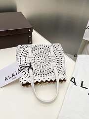 Alaia mina 20 bag in vienne wave calfskin in white - 5
