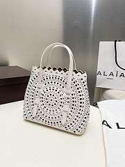 Alaia mina 20 bag in vienne wave calfskin in white - 3