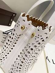 Alaia mina 20 bag in vienne wave calfskin in white - 2