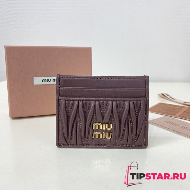 Miumiu Matelassé nappa leather card holder in burgundy - 1