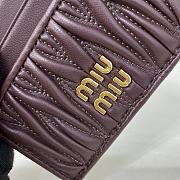 Miumiu Matelassé nappa leather card holder in burgundy - 2