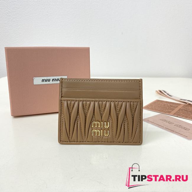 Miumiu Matelassé nappa leather card holder in brown - 1