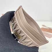 Miumiu Matelassé nappa leather card holder in beige - 4