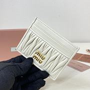 Miumiu Matelassé nappa leather card holder in white - 2