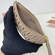 Miumiu Pocket wallet Matelasse In Beige - 3