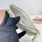 Miumiu Pocket wallet Matelasse In White - 5