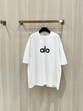 Alo T-Shirt 05