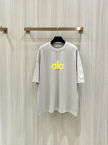 Alo T-Shirt 03