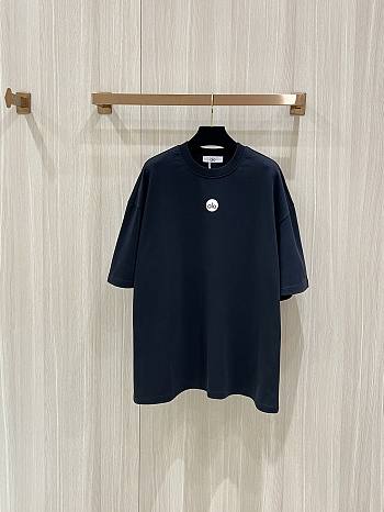 Alo T-Shirt 02