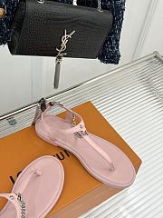 Louis Vuitton Sandals With Chain In Pink - 3