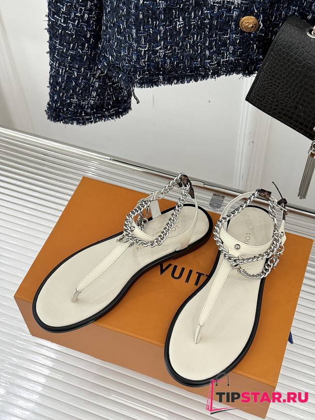 Louis Vuitton Sandals With Chain In White - 1